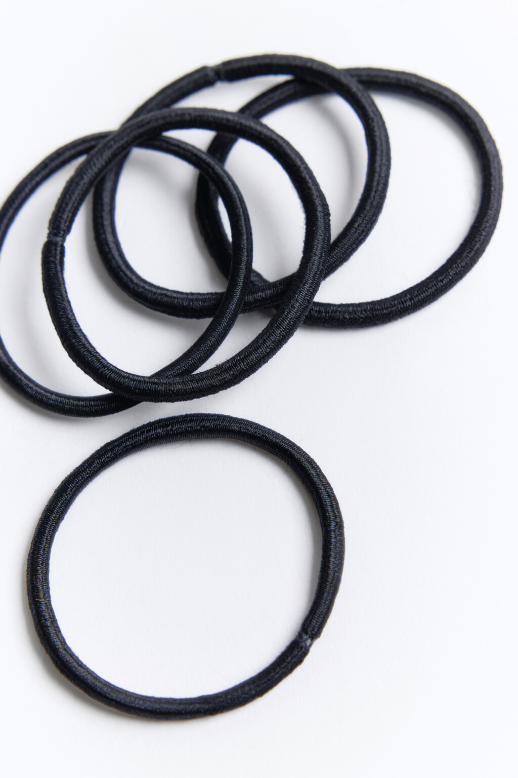 Набор резинок для волос (5 штук) - цвет черный - 2