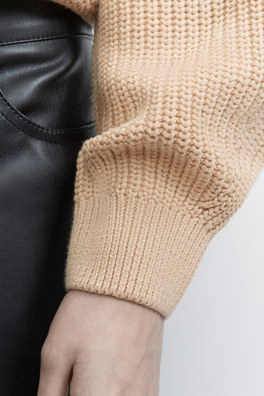 Джемпер вязаный в рубчик с рукавами реглан - цвет бежевый - 7