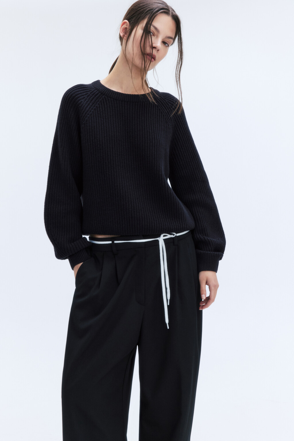 Джемпер вязаный в рубчик с рукавами-реглан - цвет черный - 1