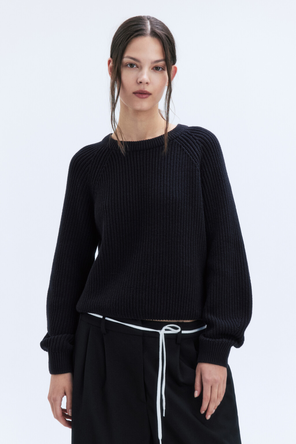 Джемпер вязаный в рубчик с рукавами-реглан - цвет черный - 2