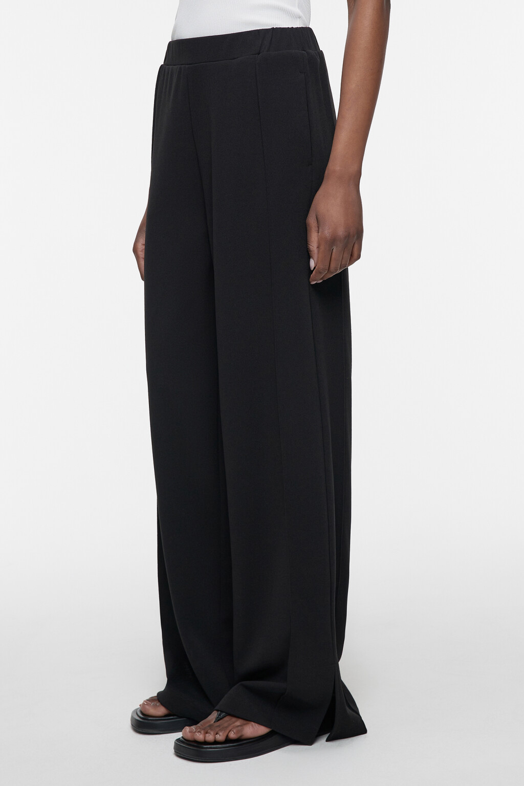 Брюки широкие с высокой посадкой и поясом-резинкой - цвет черный - 3