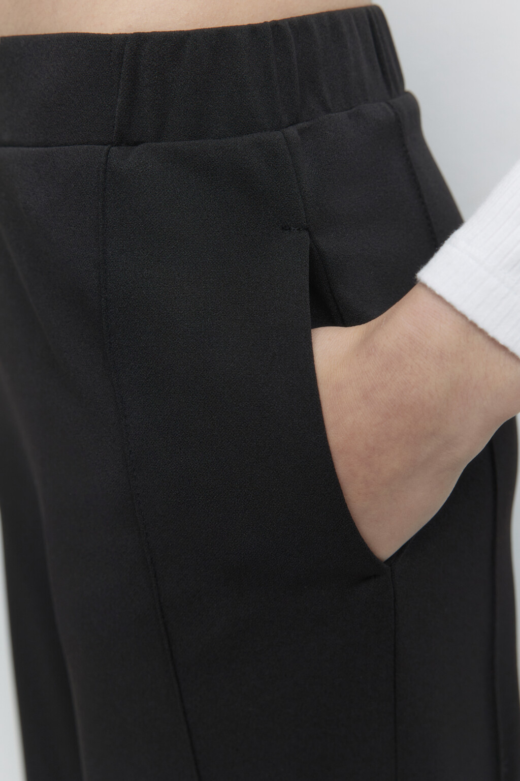 Брюки широкие с высокой посадкой и поясом-резинкой - цвет черный - 7