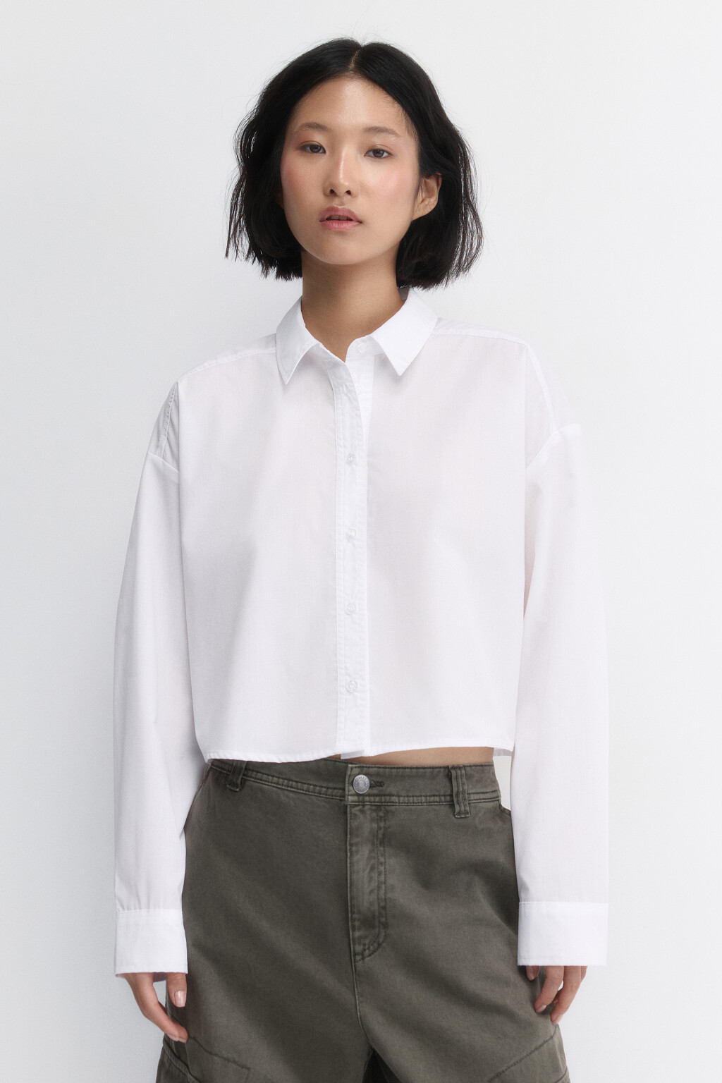 Блузка-рубашка базовая укороченная - цвет белый - 2