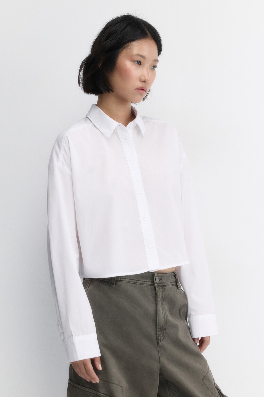Блузка-рубашка базовая укороченная - цвет белый - 3