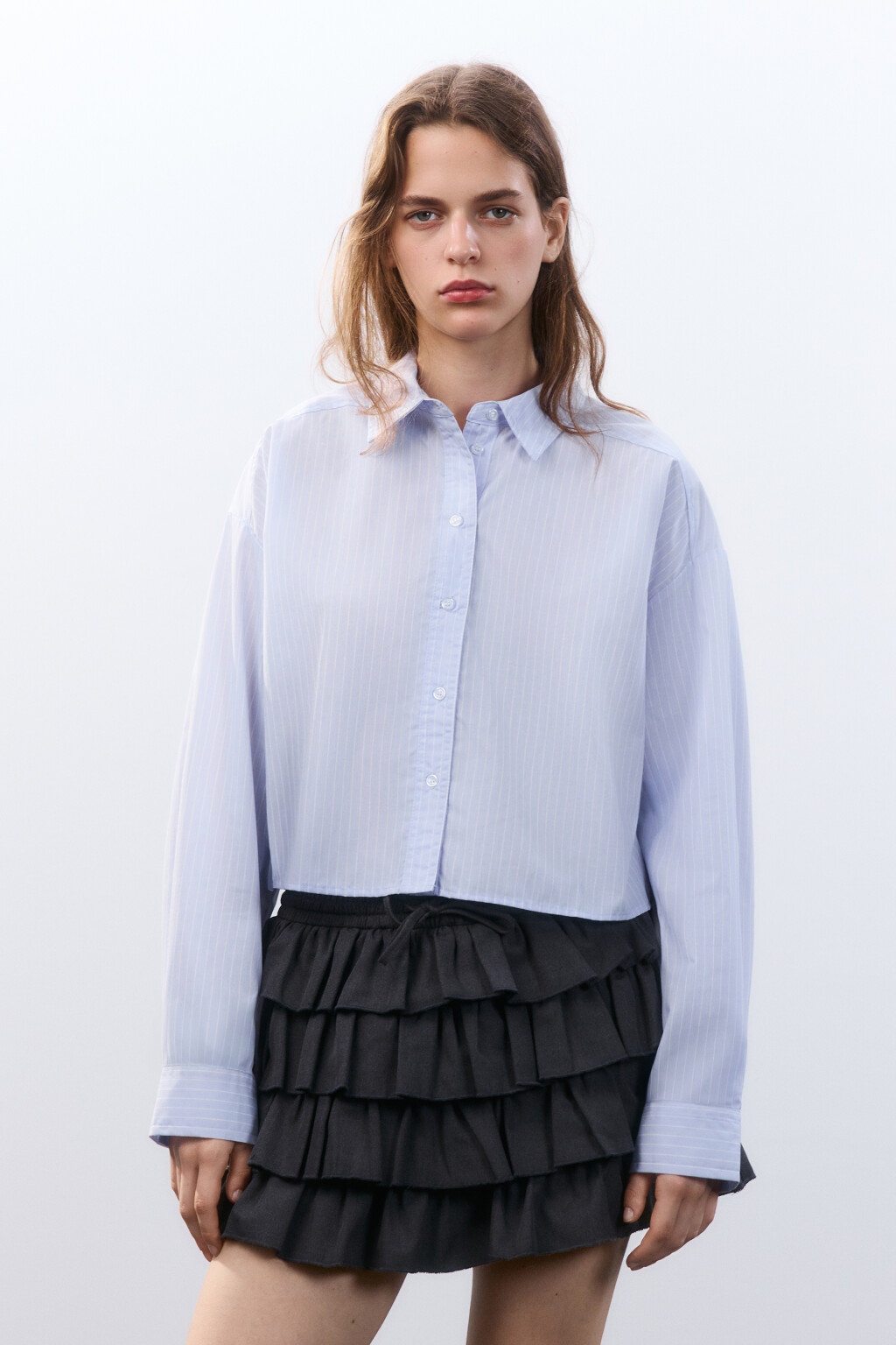 Блузка-рубашка укороченная в полоску - цвет голубой - 3