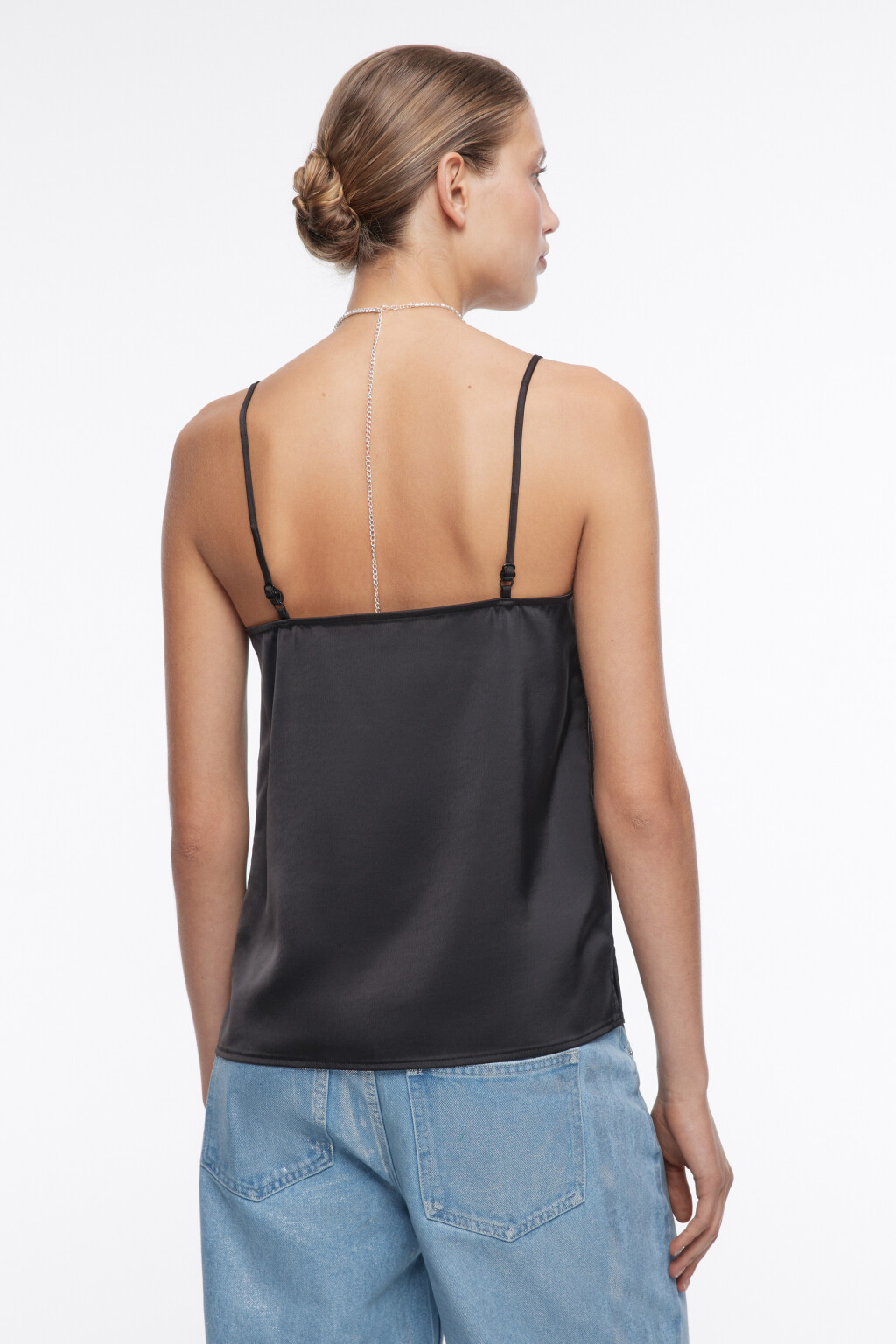 Блузка-майка EVA атласная на тонких бретельках - цвет черный - 5