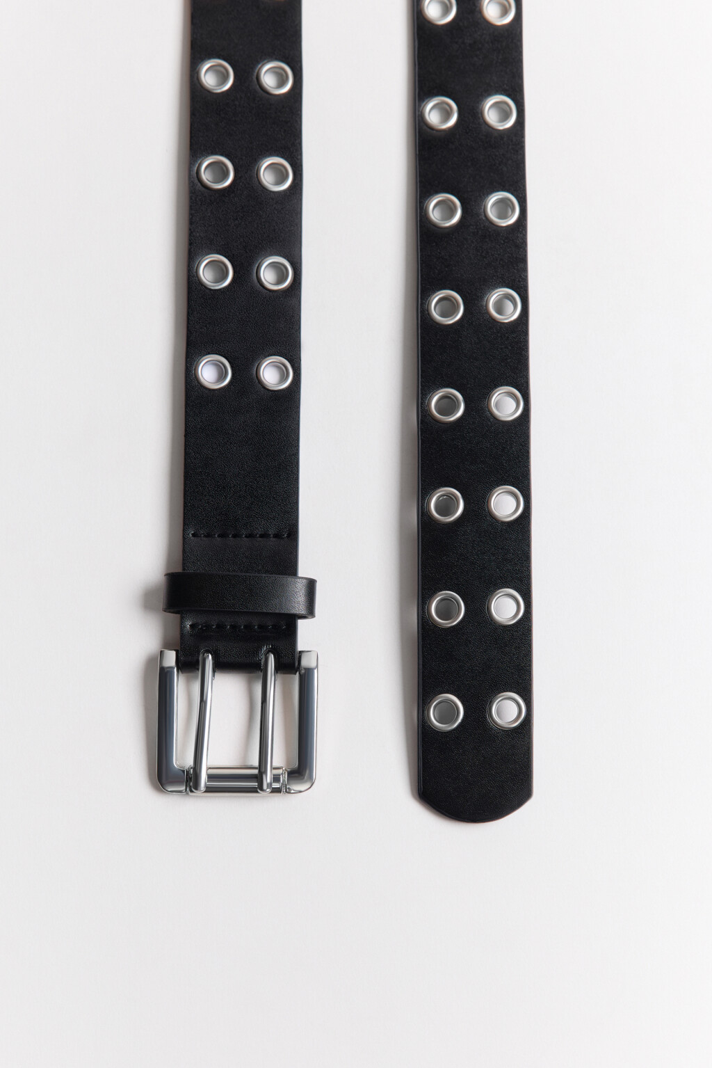 Ремень с металлическими люверсами - цвет черный - 2