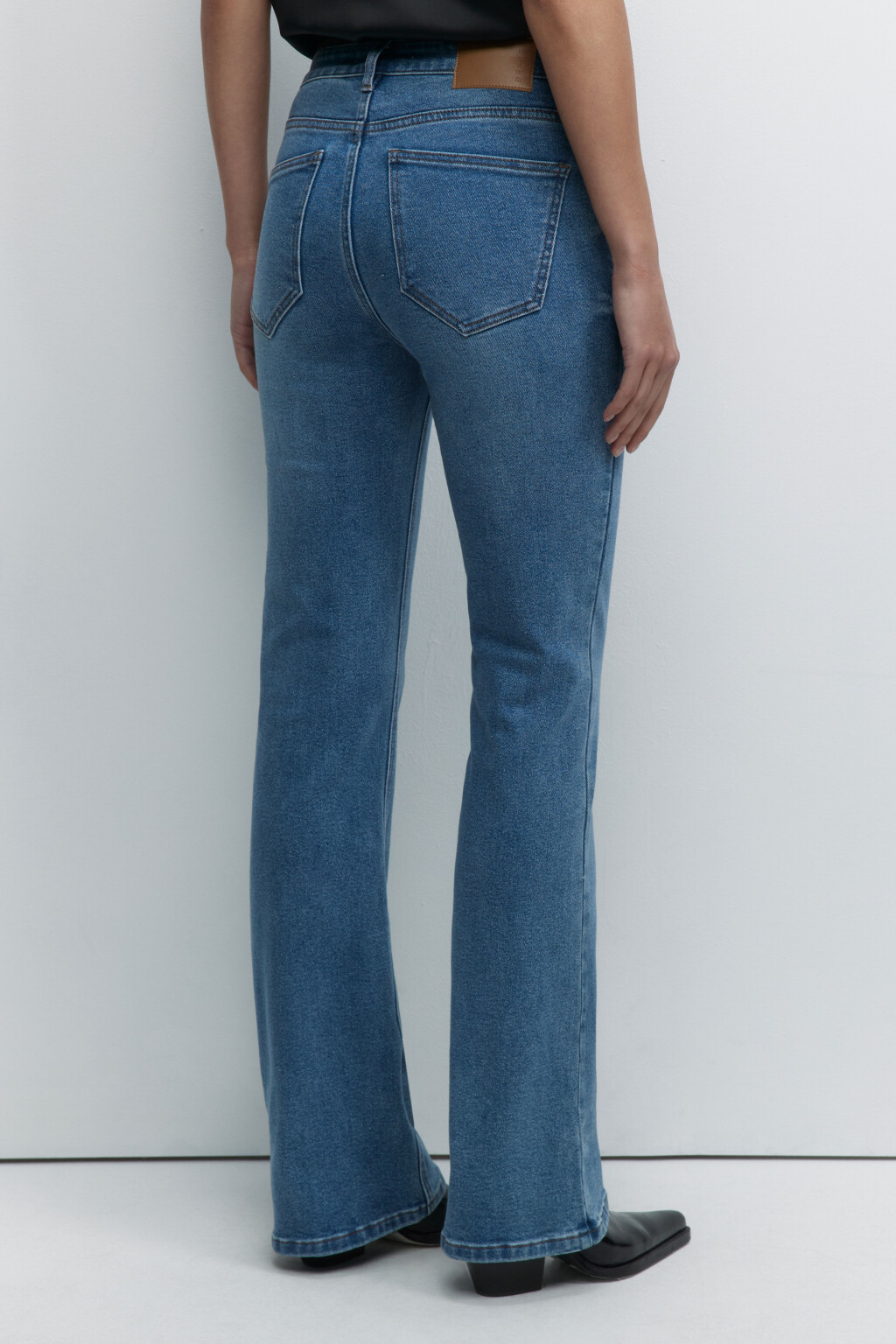 Джинсы Flare расклешенные с высокой посадкой - цвет голубой - 4