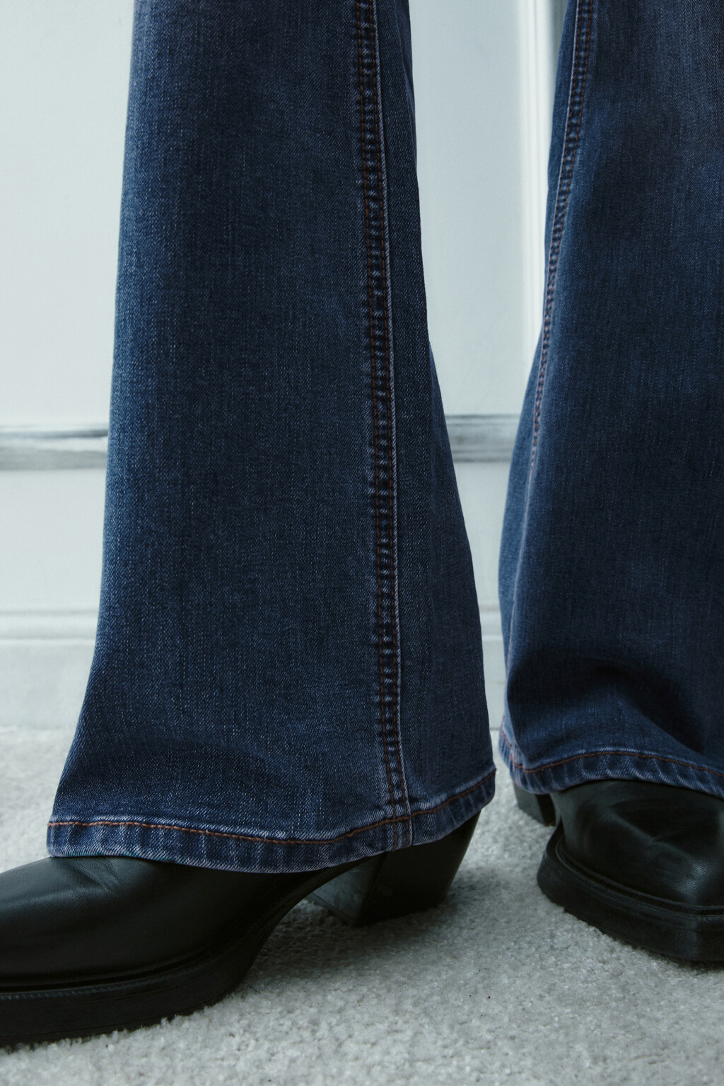 Джинсы клеш с высокой посадкой - цвет голубой - 6