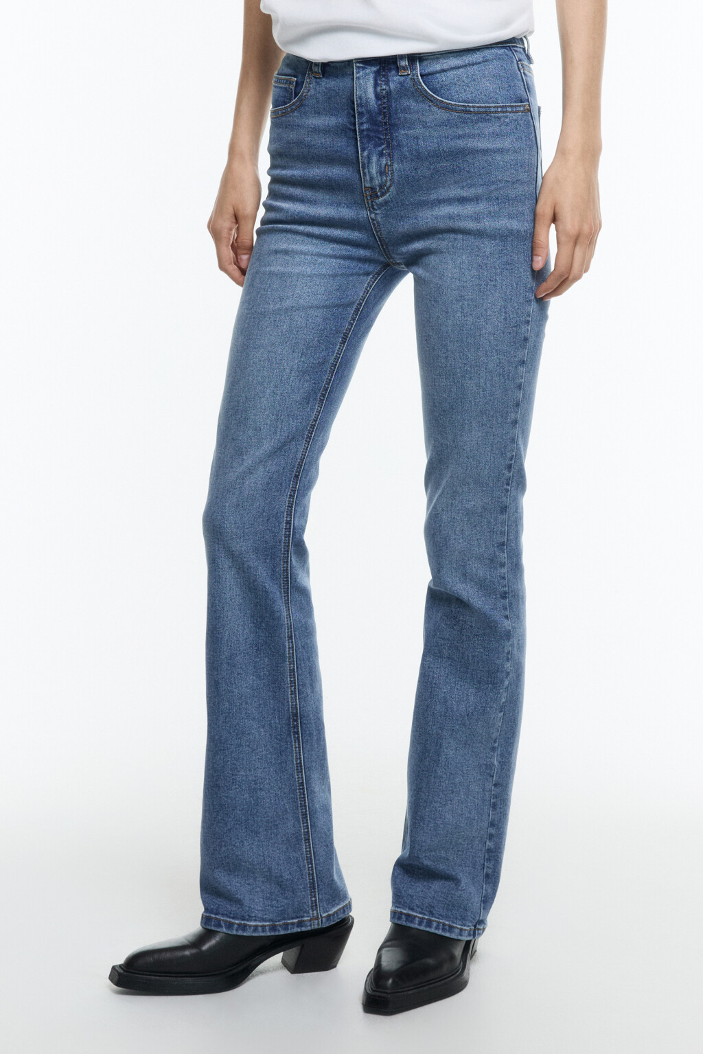Джинсы flare расклешенные с высокой посадкой - цвет голубой - 4