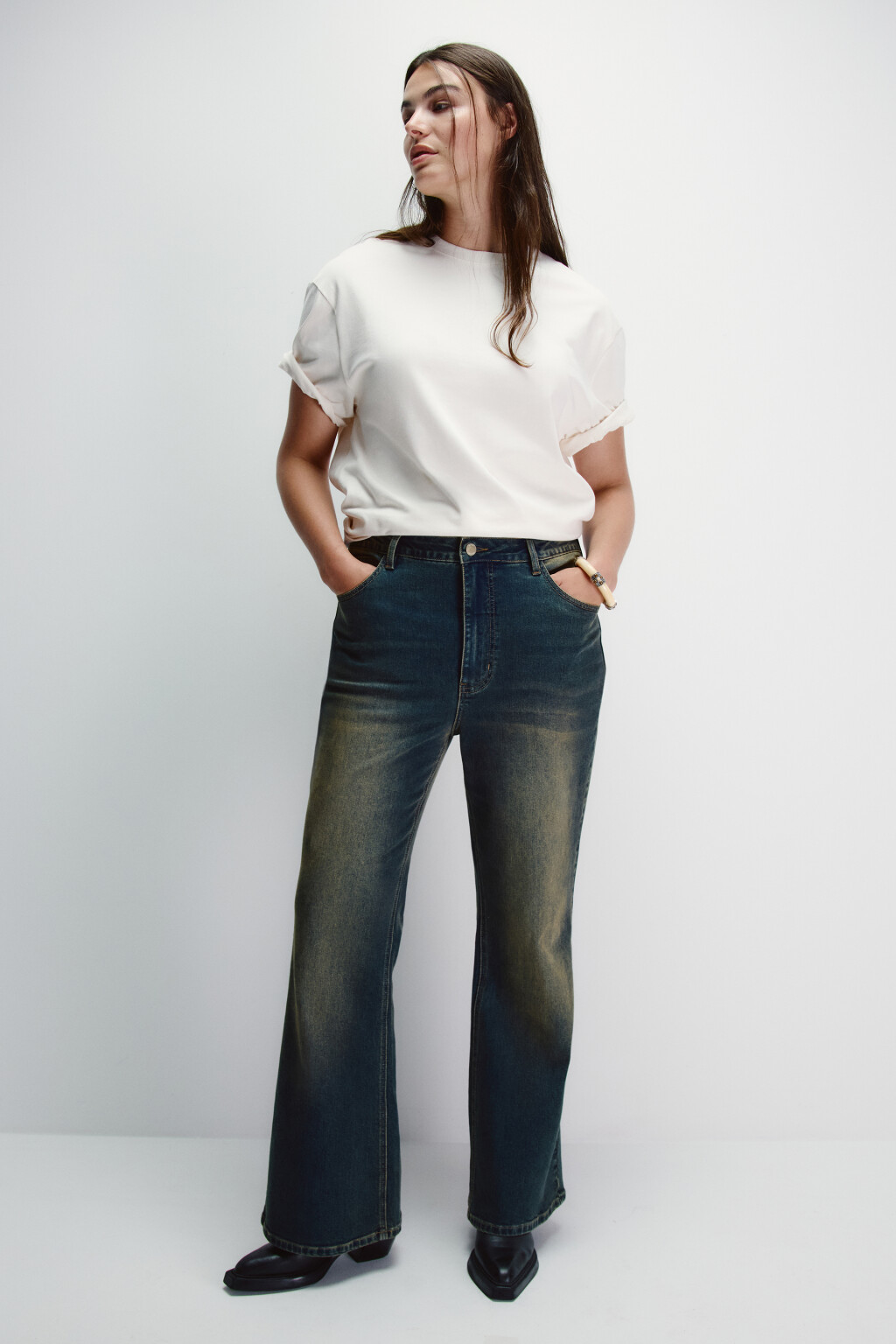 Джинсы клеш с высокой посадкой - цвет темный тинт - 4