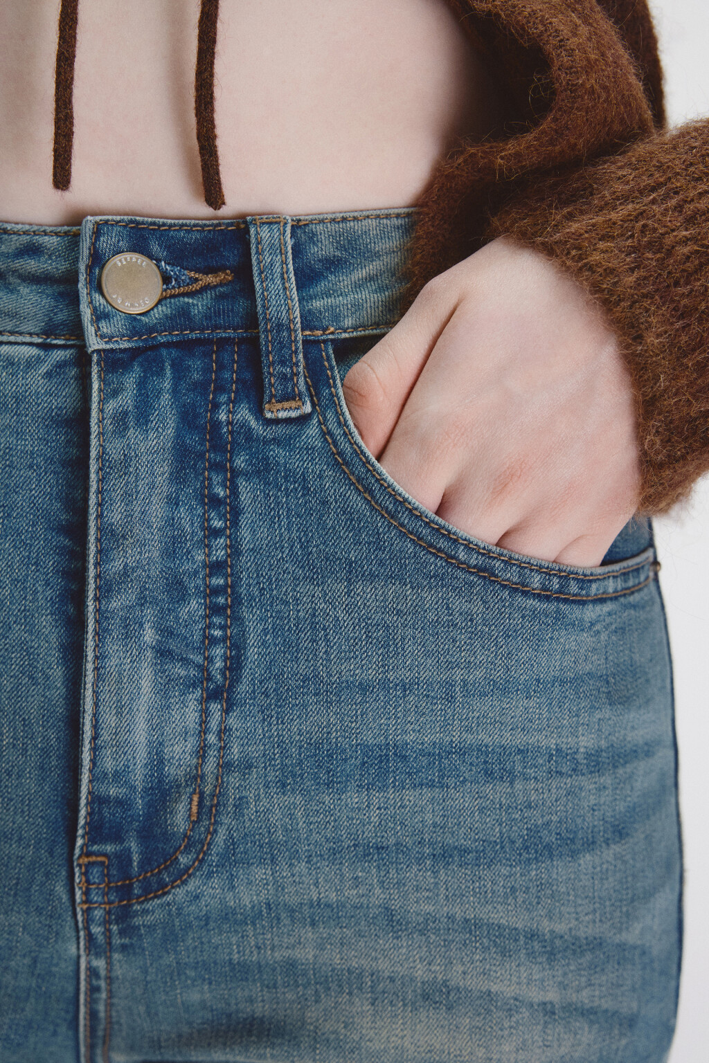 Джинсы клеш с высокой посадкой - цвет синий - 8