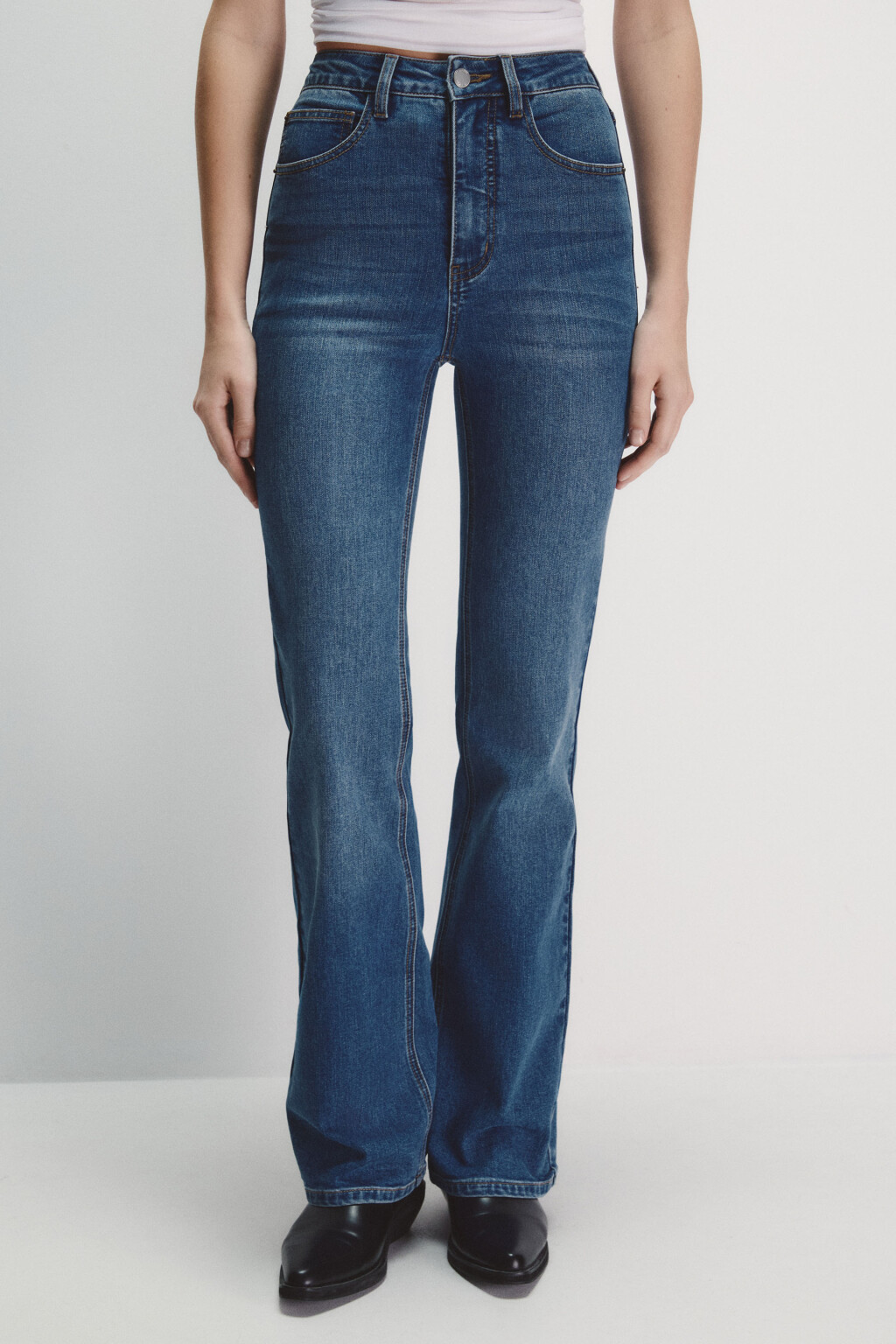 Джинсы клеш с высокой посадкой - цвет голубой - 2