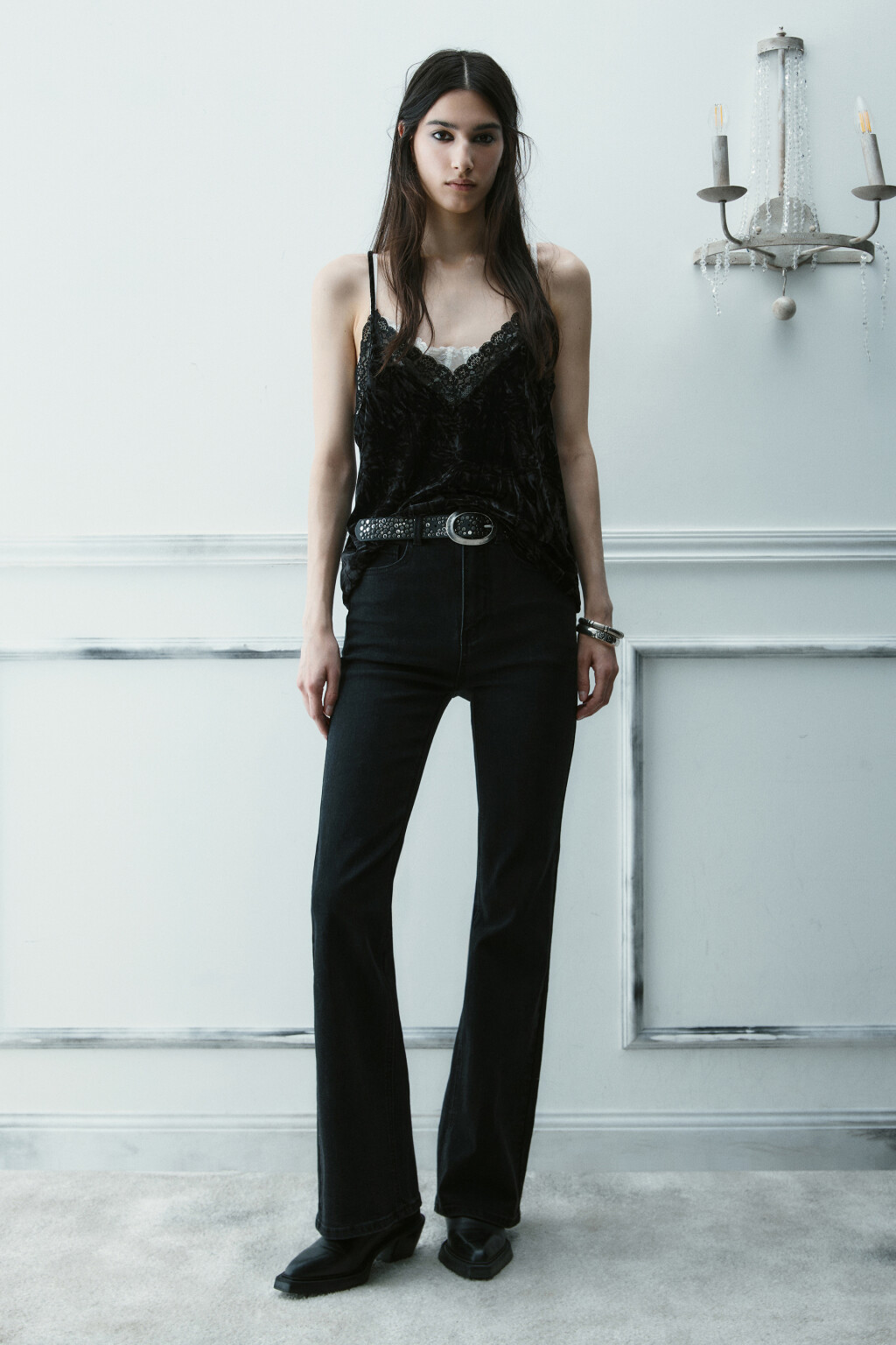 Джинсы flare расклешенные с высокой посадкой - цвет черный - 4