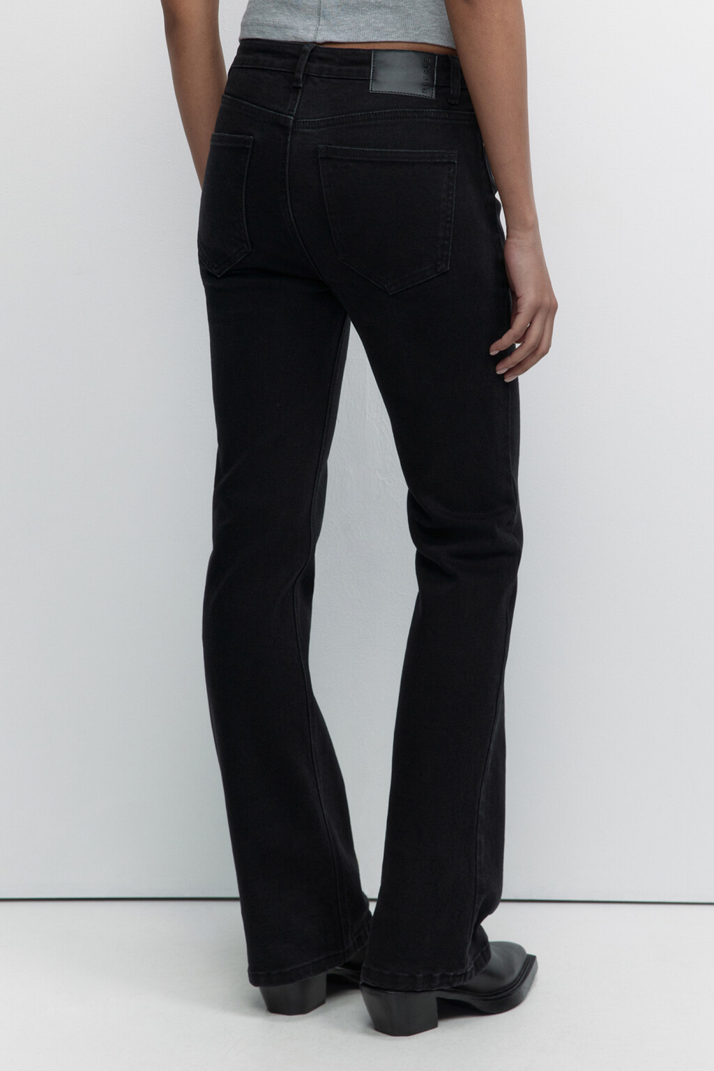 Джинсы Flare расклешенные с высокой посадкой - цвет черный - 4
