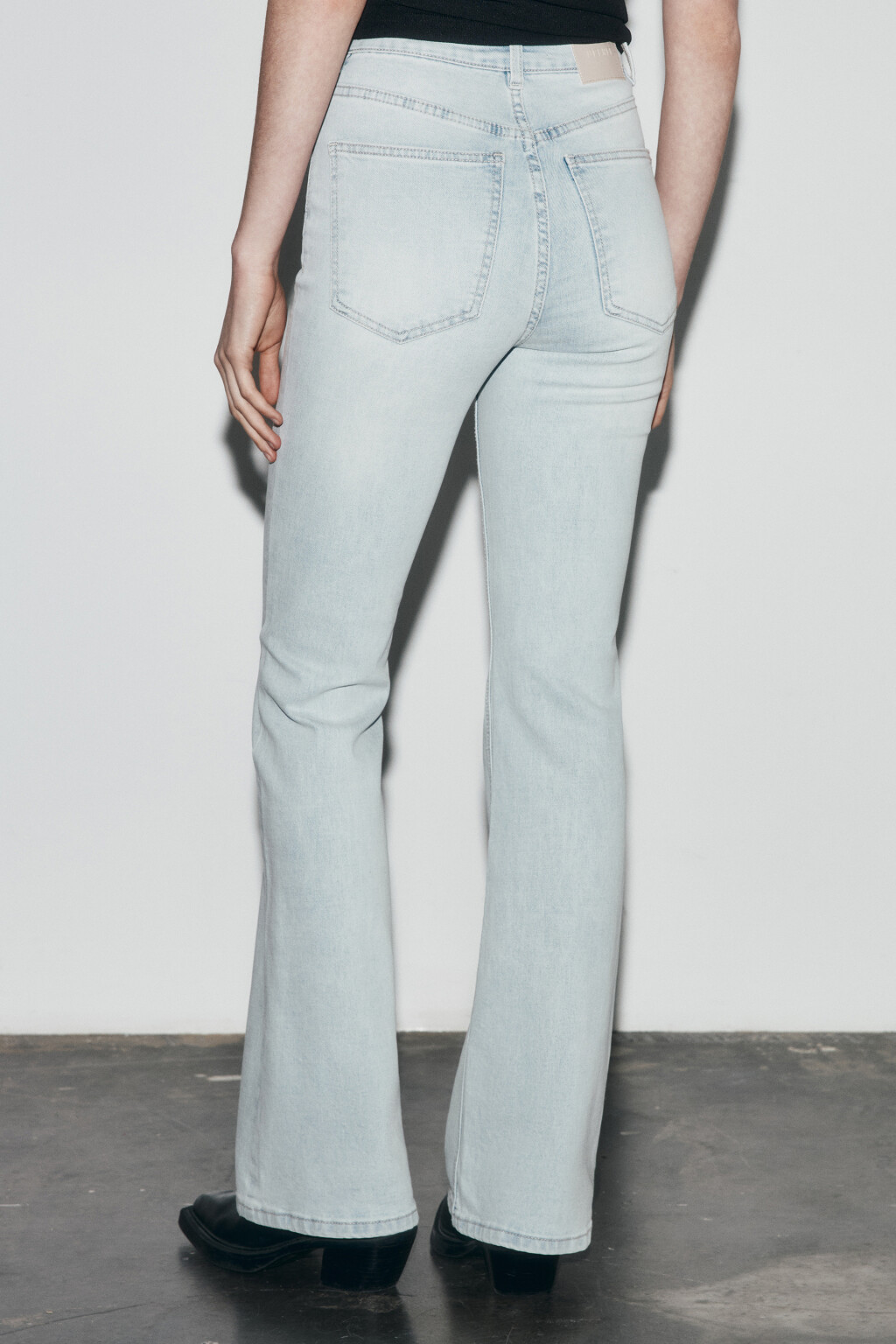 Джинсы клеш с высокой посадкой - цвет голубой - 3