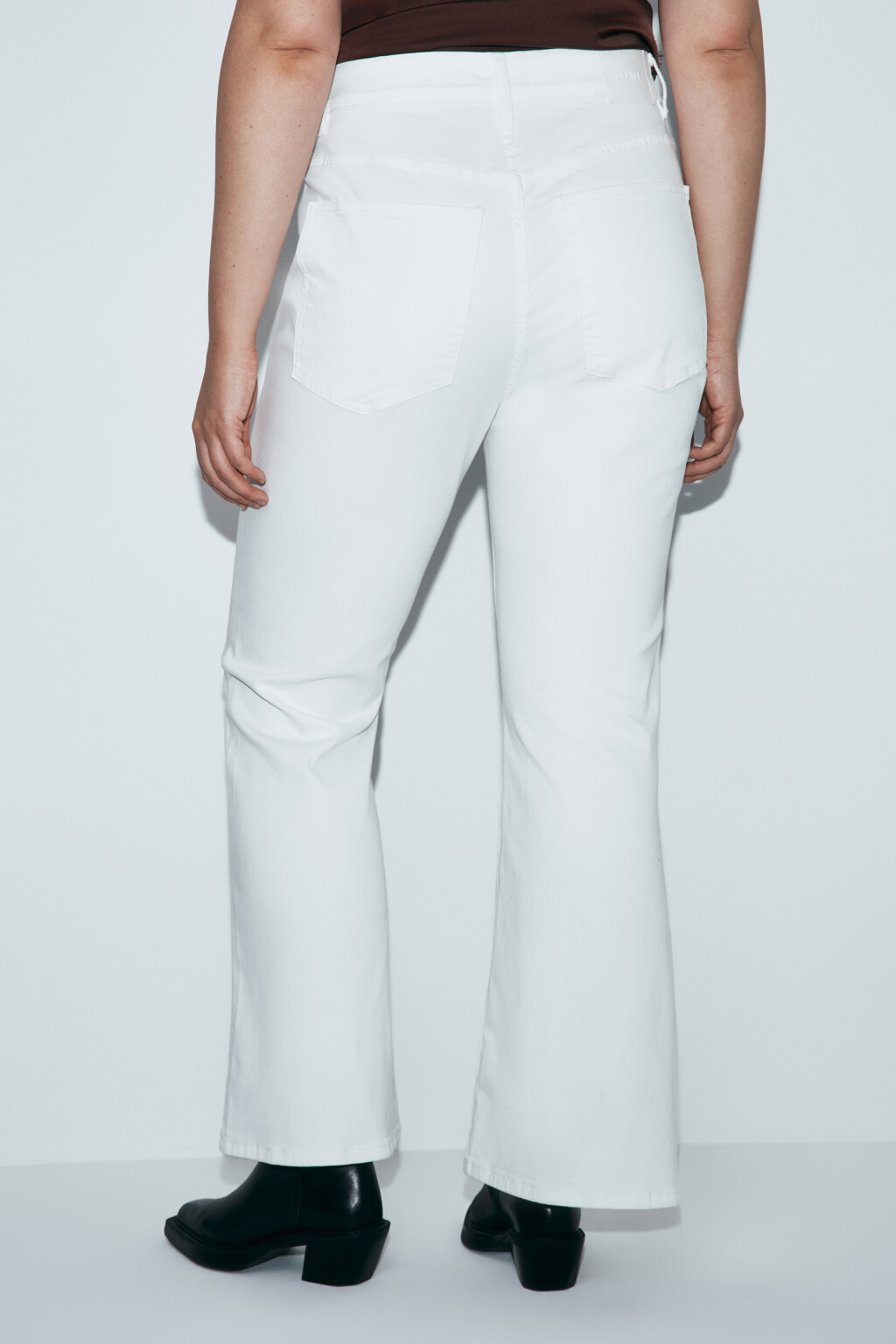 Джинсы клеш с высокой посадкой - цвет белый - 4