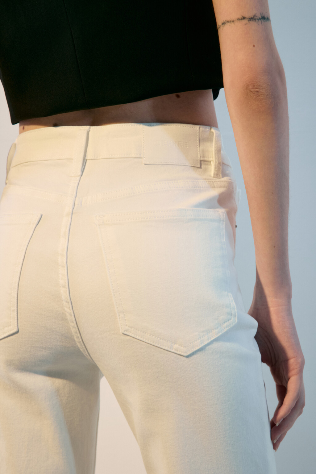 Джинсы клеш с высокой посадкой - цвет белый - 5