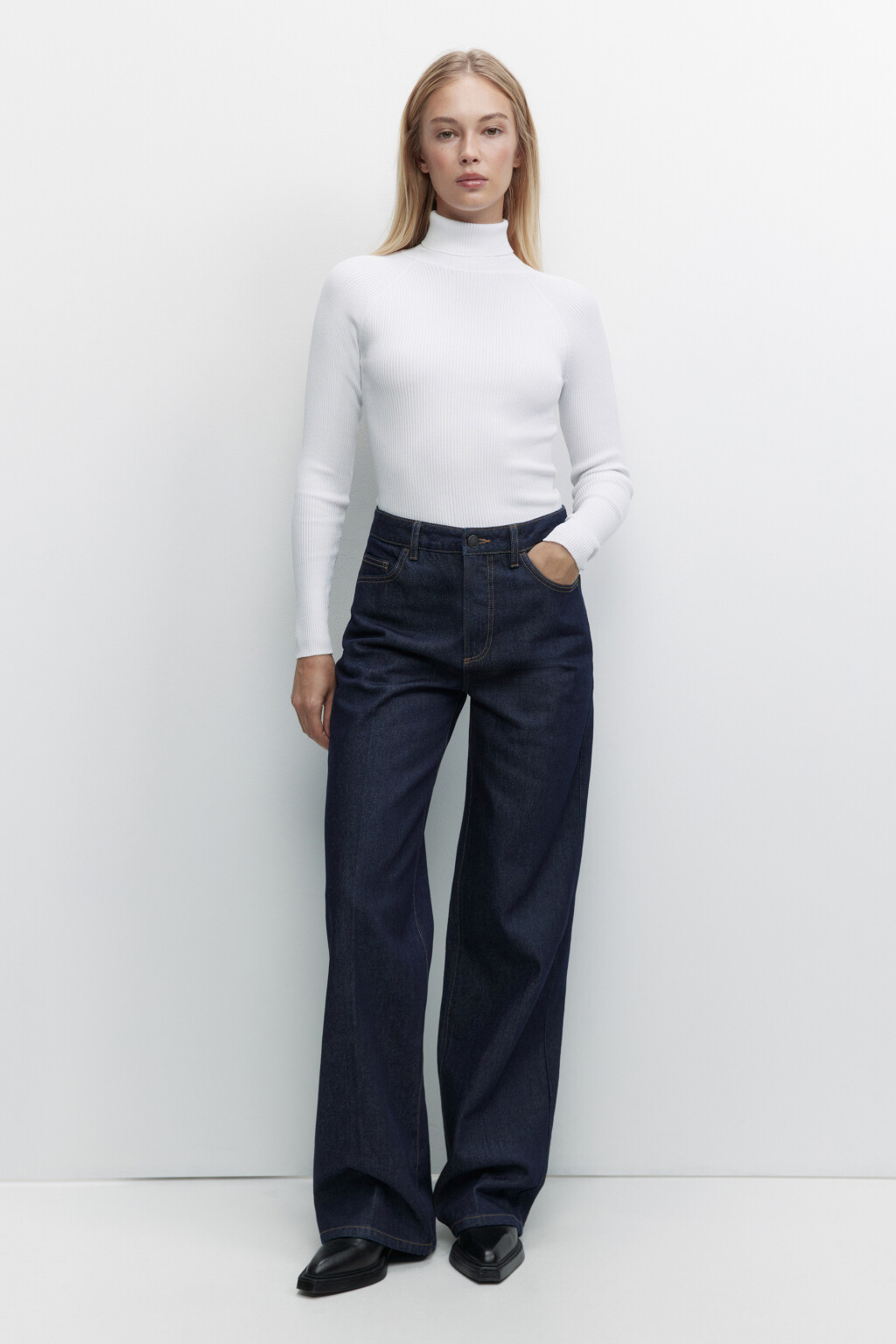 Водолазка GINA вискозная с рукавами реглан - цвет молочный - 1