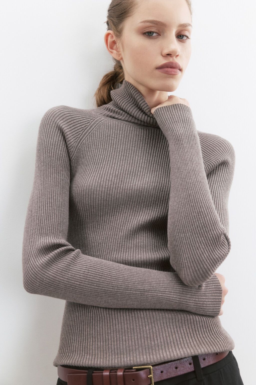 Водолазка GINA вискозная в рубчик - цвет бежевый - 1