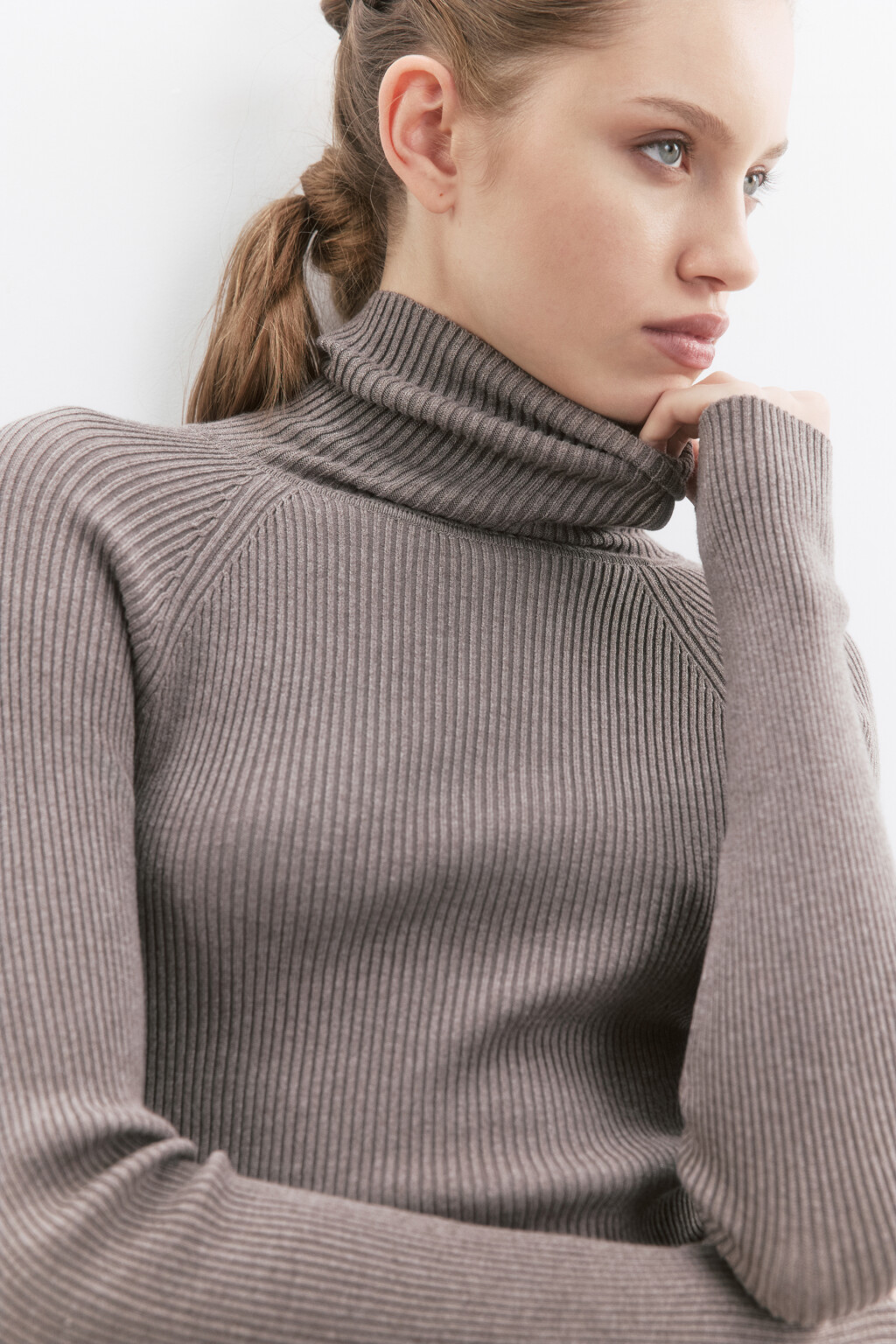 Водолазка GINA вискозная в рубчик - цвет бежевый - 2