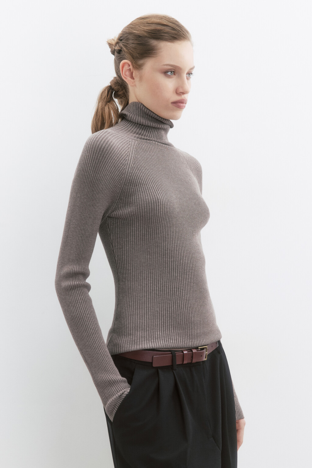 Водолазка GINA вискозная в рубчик - цвет бежевый - 4