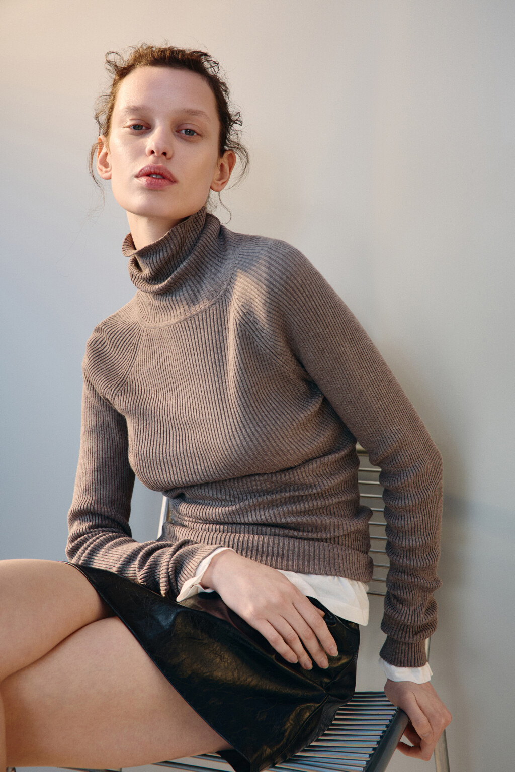 Водолазка вискозная в рубчик - цвет бежевый - 2