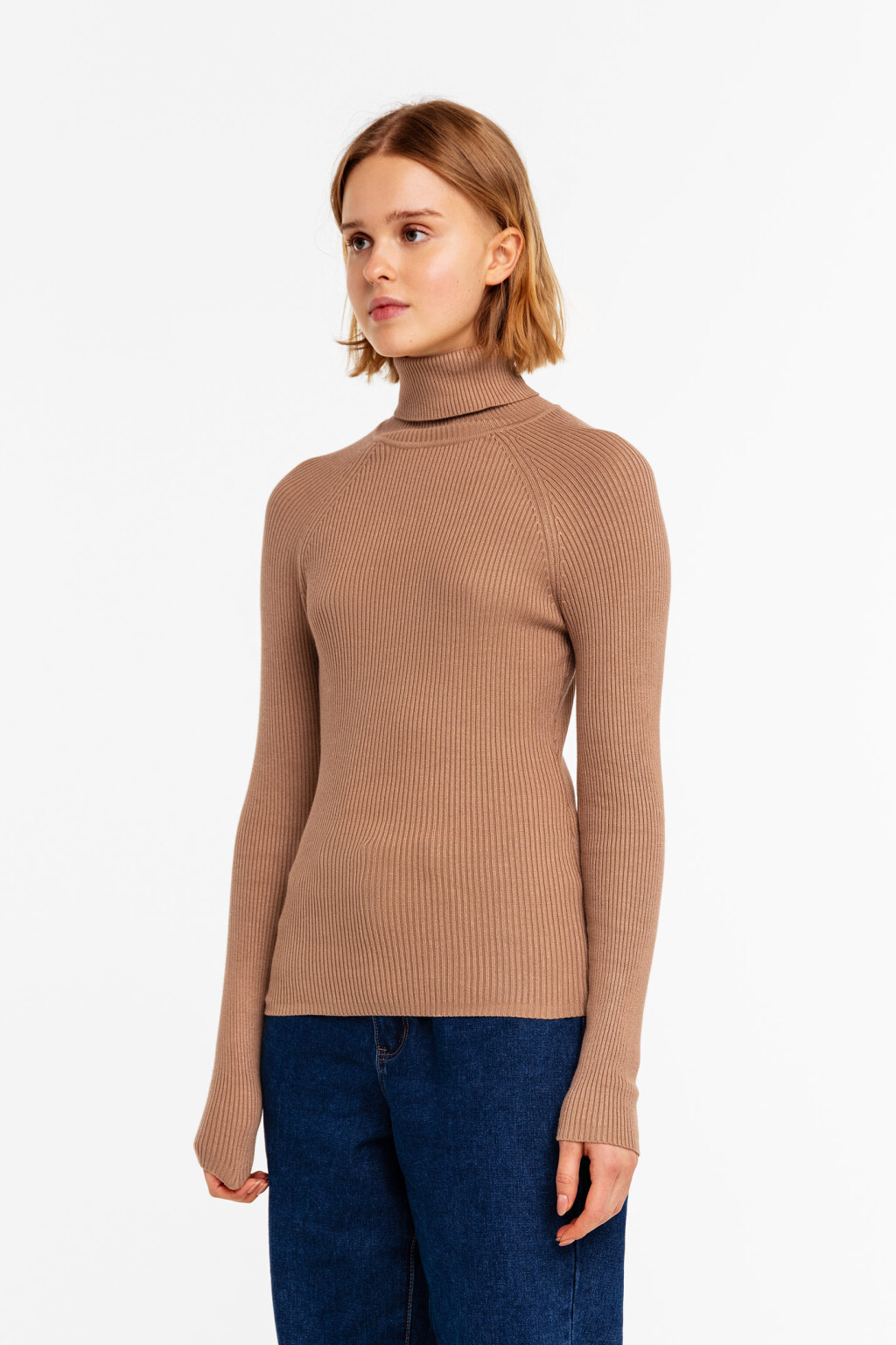 Водолазка трикотажная в рубчик с длинными рукавами - цвет коричневый - 3