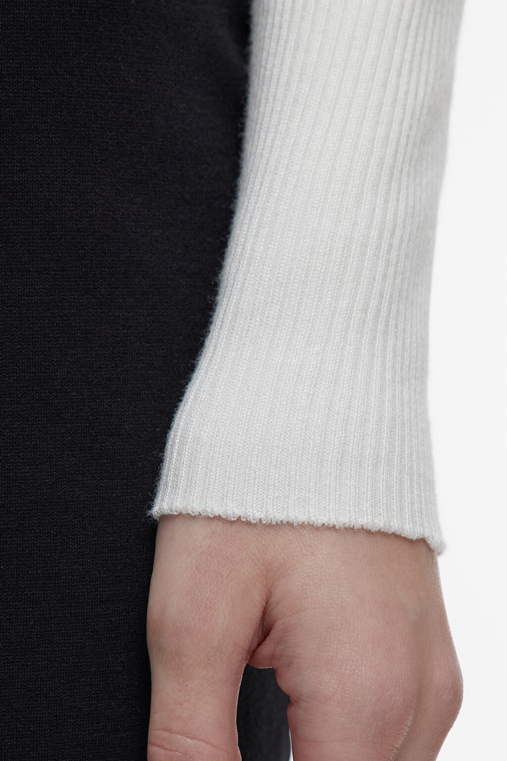 Водолазка GINA вискозная с рукавами реглан - цвет молочный - 7