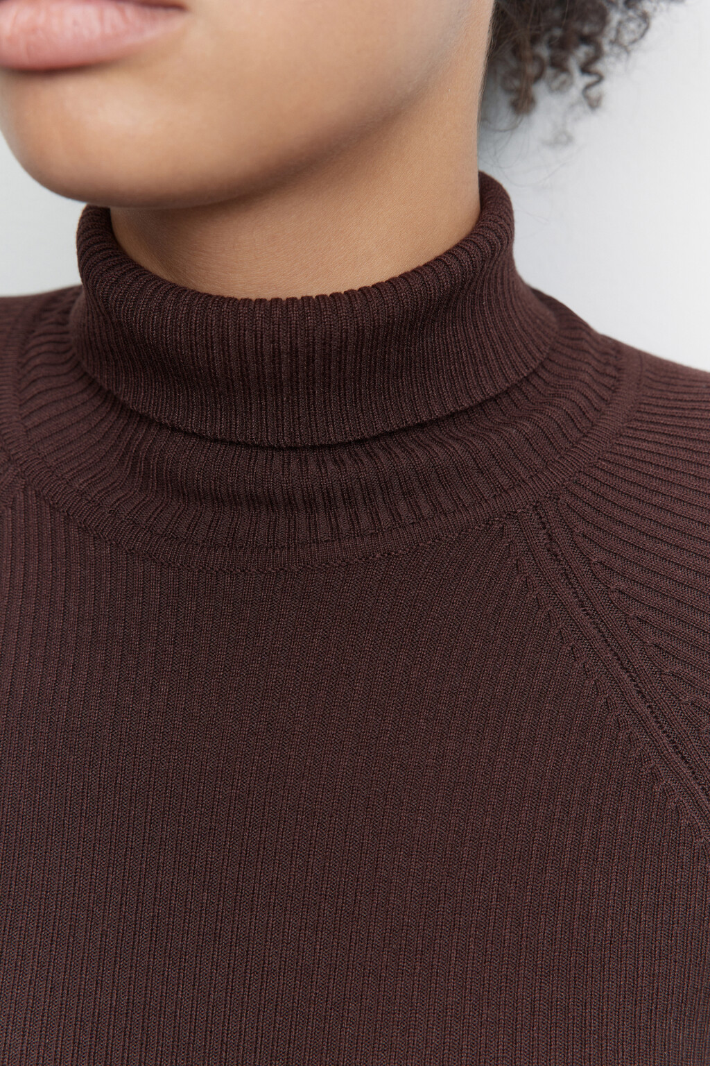 Водолазка GINA вискозная с рукавами реглан - цвет коричневый - 5