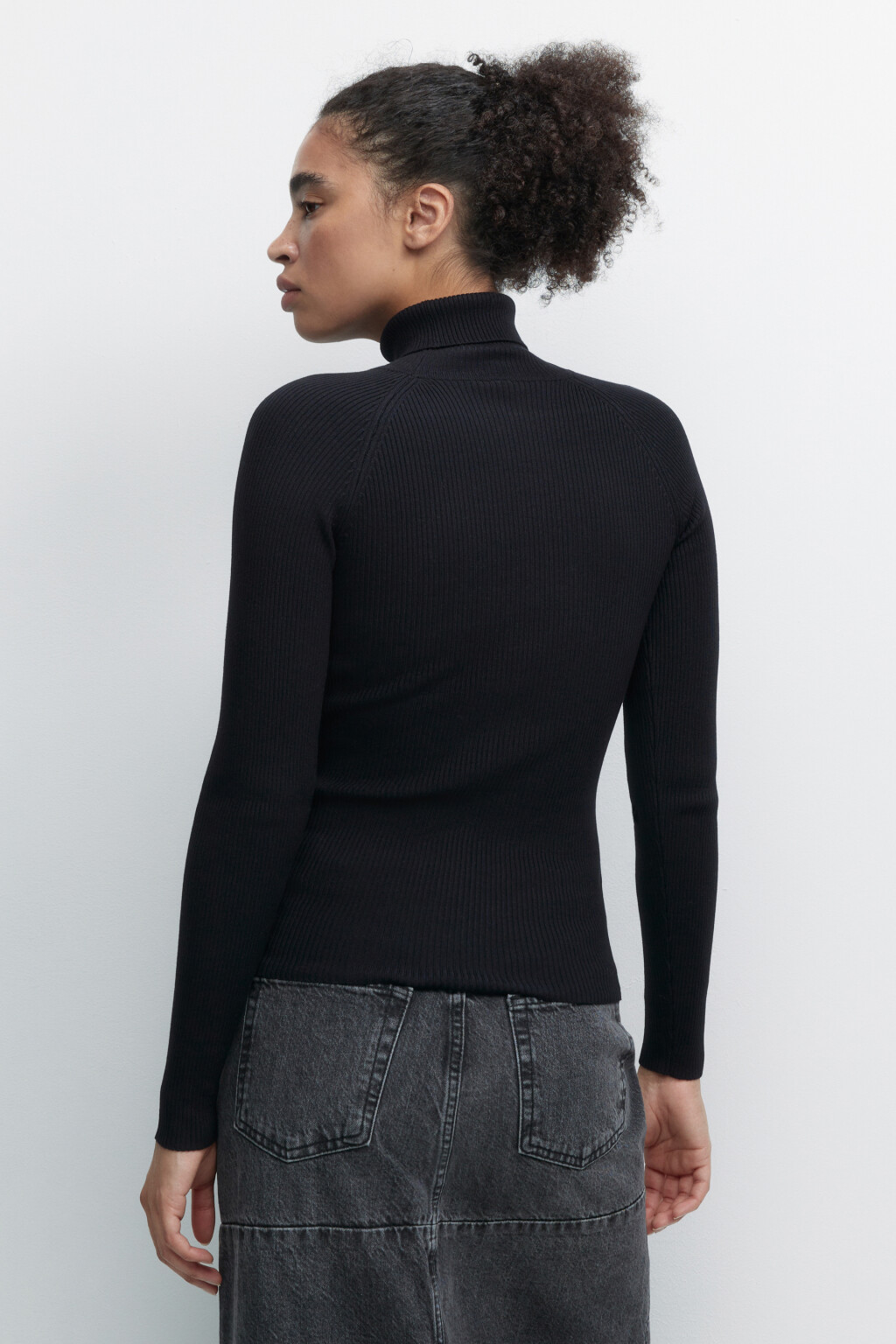 Водолазка GINA вискозная с рукавами реглан - цвет черный - 3