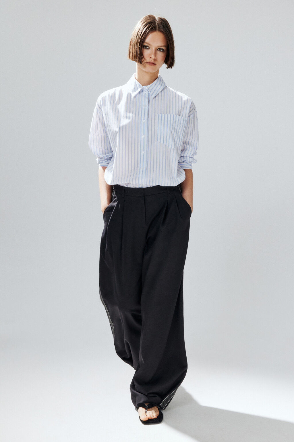 Рубашка oversize в полоску - цвет голубой - 2