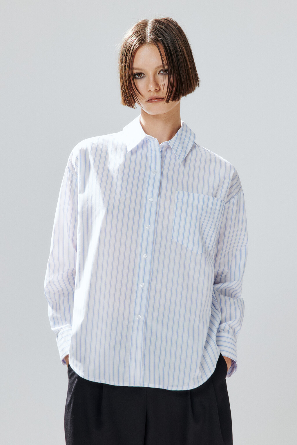 Рубашка oversize в полоску - цвет голубой - 3