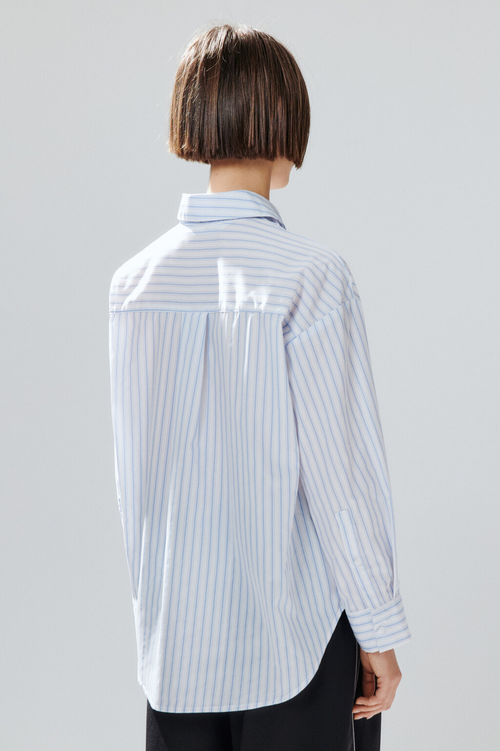 Рубашка oversize в полоску - цвет голубой - 4