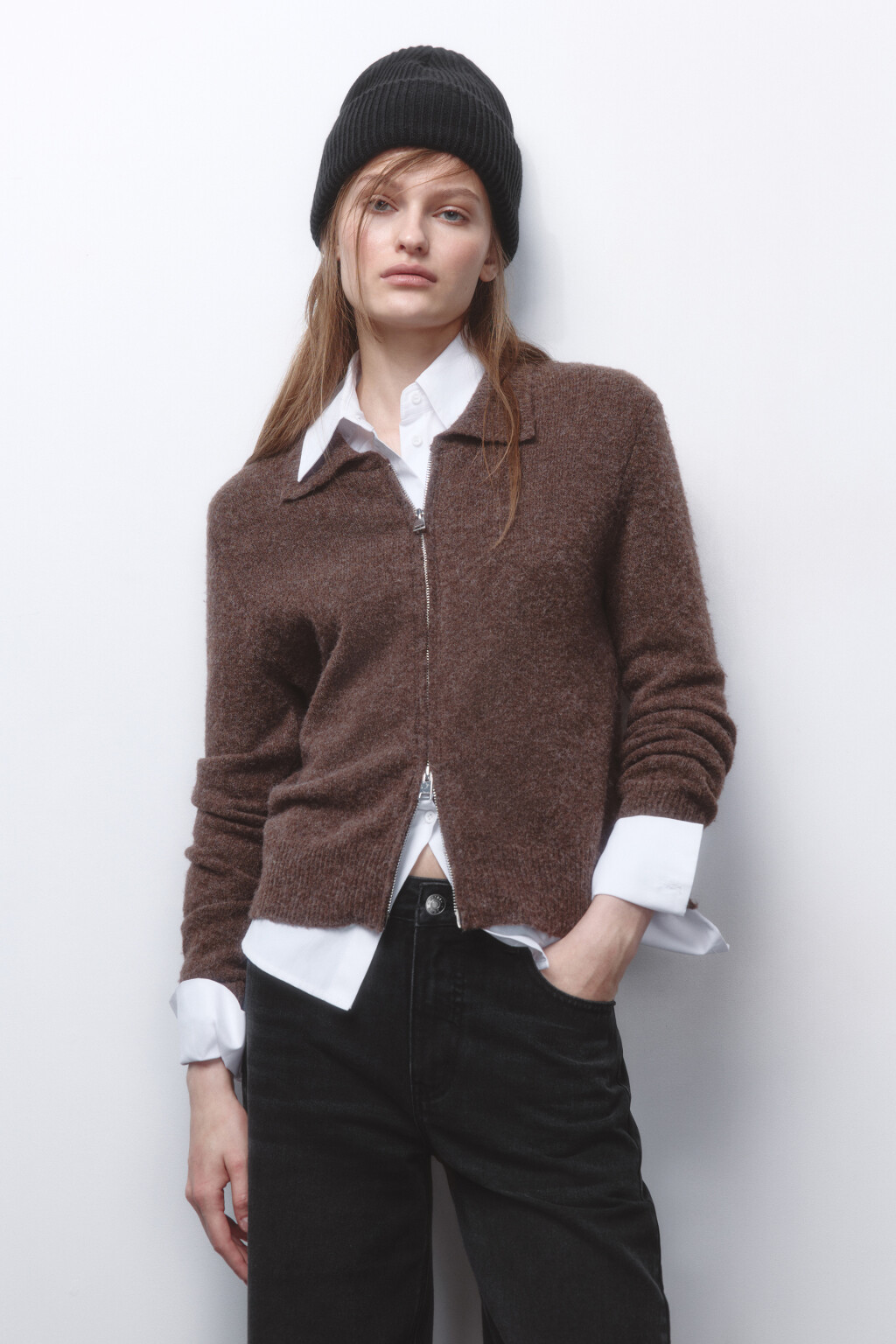 Шапка-бини из переработанных материалов - цвет черный - 3