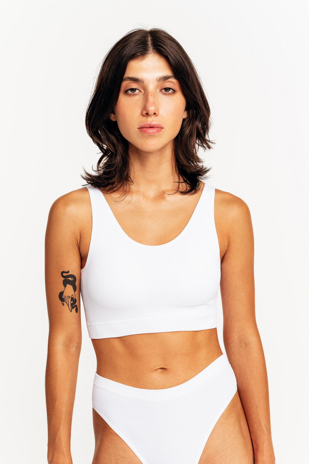 Бюстгальтер спортивный в рубчик - цвет белый - 2