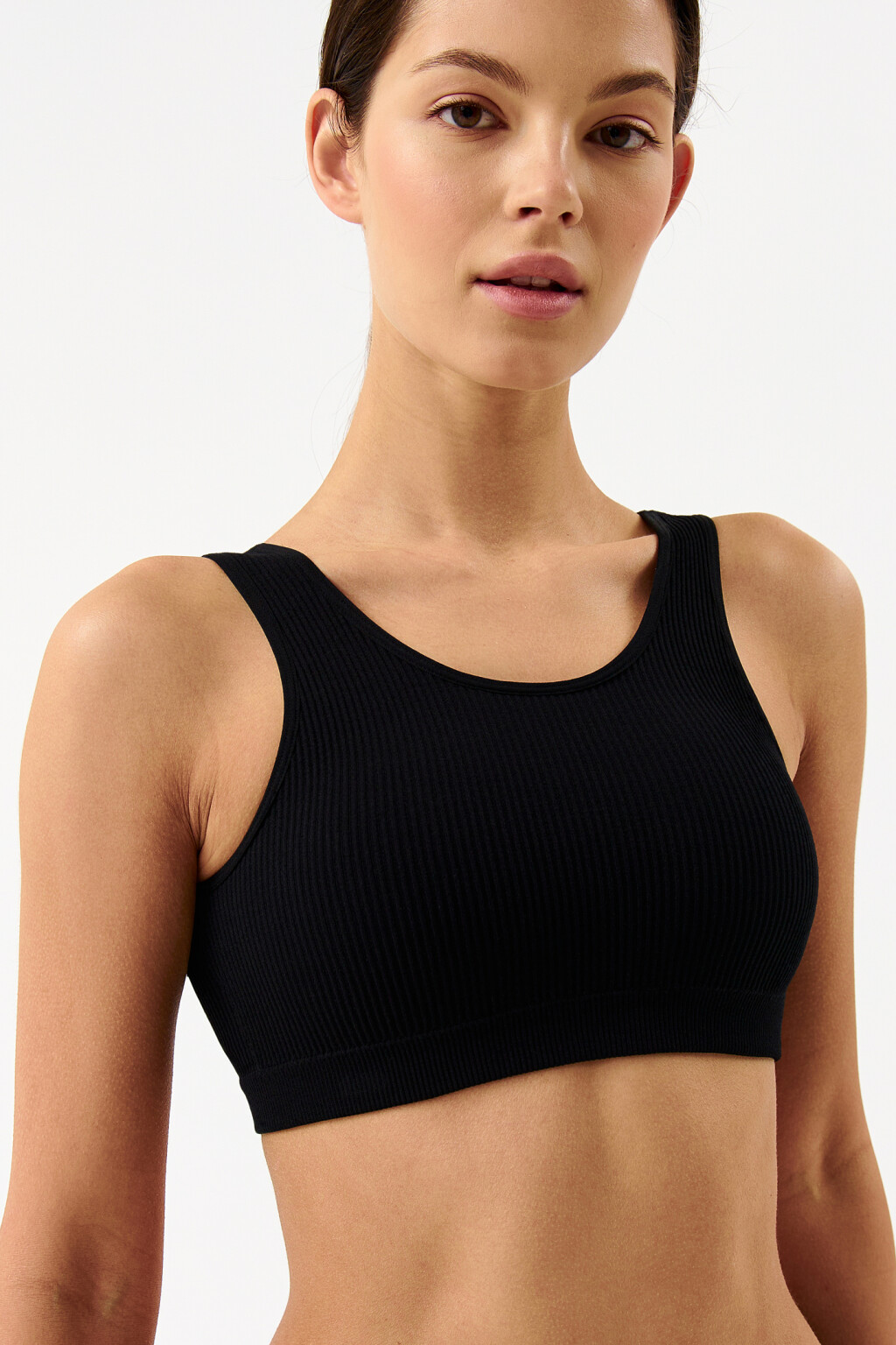 Бюстгальтер-топ бесшовный - цвет черный - 1