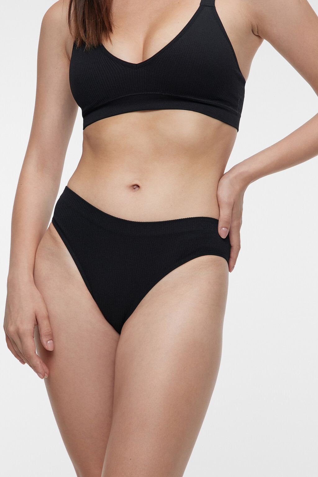 Трусики-слипы KOURTNEY бесшовные в рубчик - цвет черный - 2