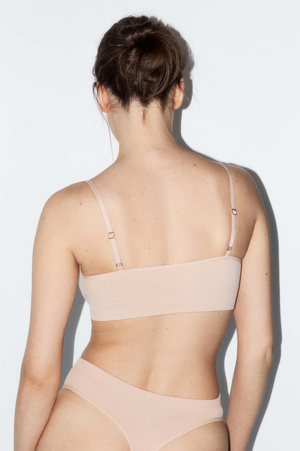 Бюстгальтер-топ в рубчик с эффектом пуш-ап - цвет бежевый - 3