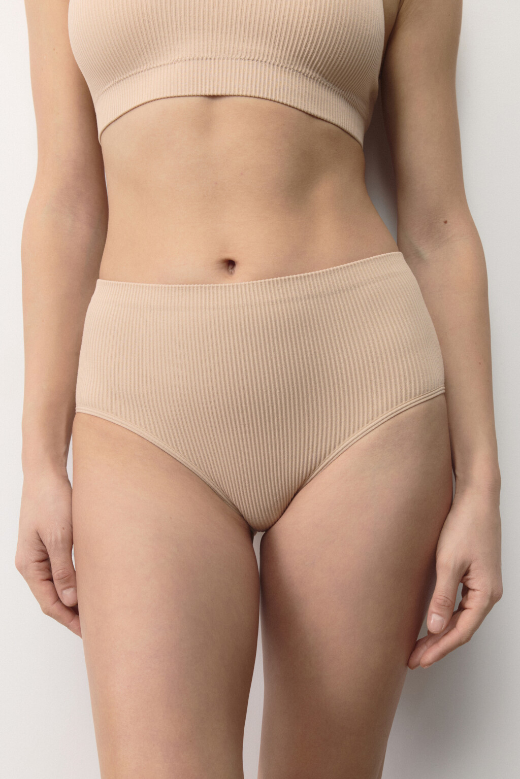 Трусы-слипы бесшовные с высокой посадкой - цвет бежевый - 2
