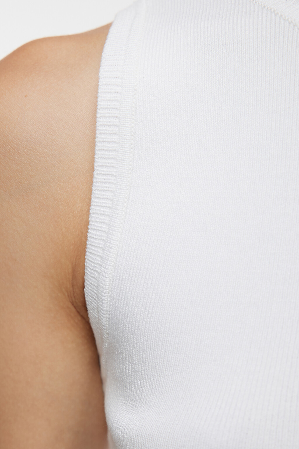 Топ-майка вискозный облегающий тонкой вязки - цвет бежевый - 6