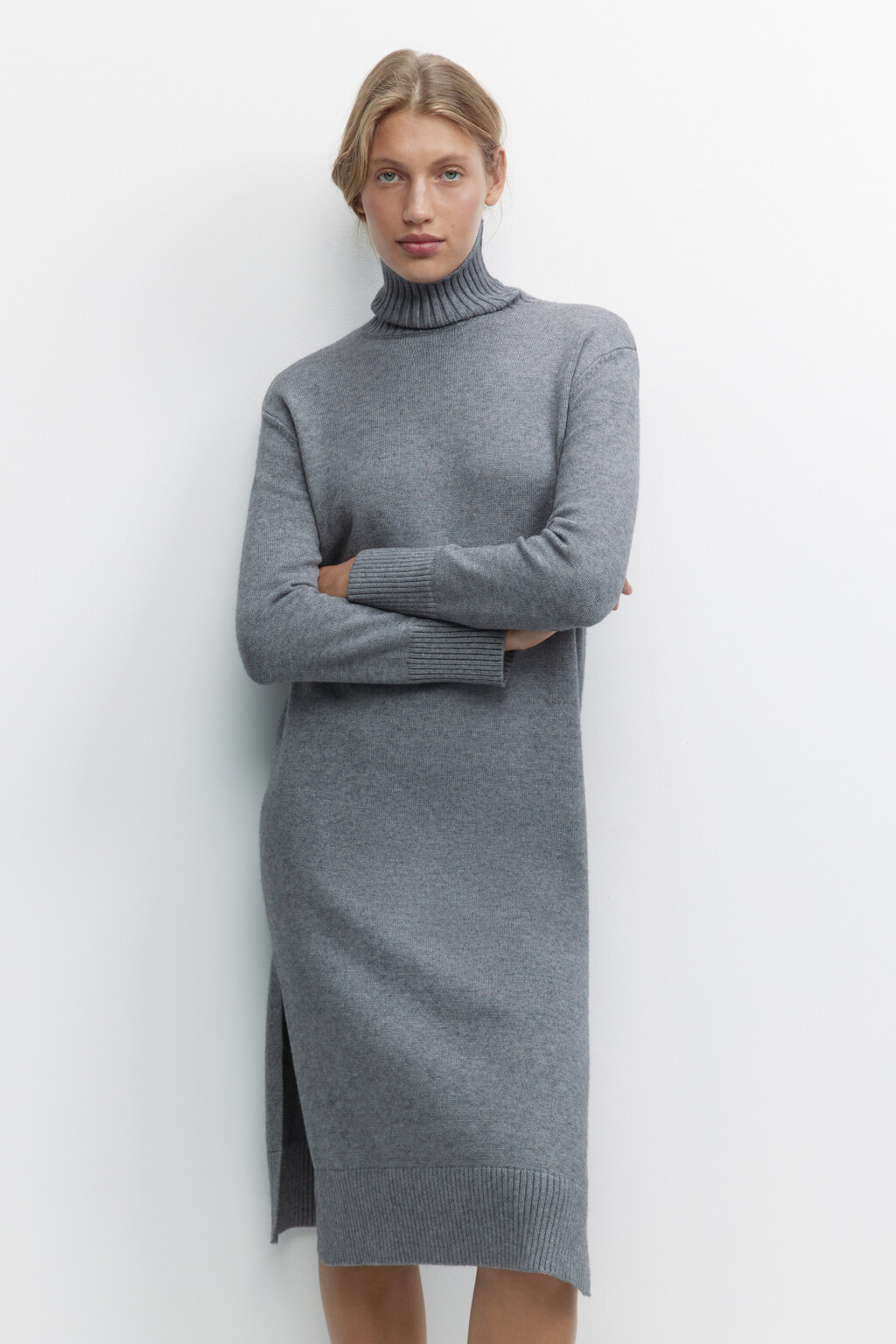 Платье-свитер KnitMidiDress вязаное с разрезом - цвет серый - 3