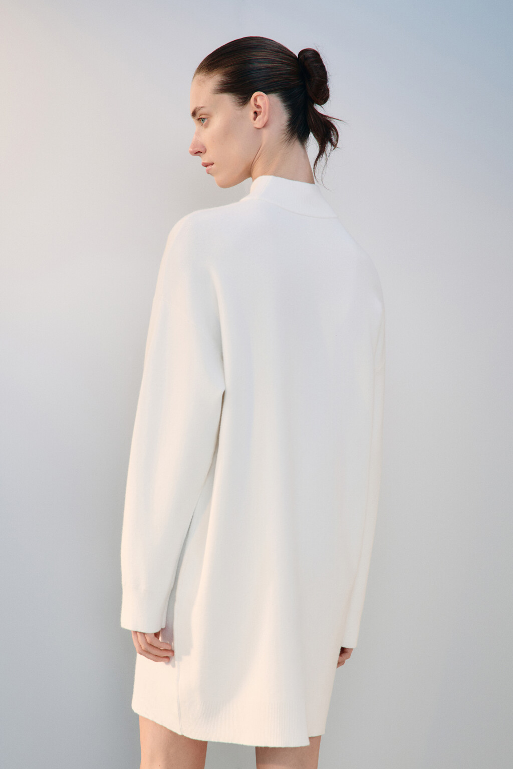 Платье мини вязаное с воротником-стойкой - цвет молочный - 3