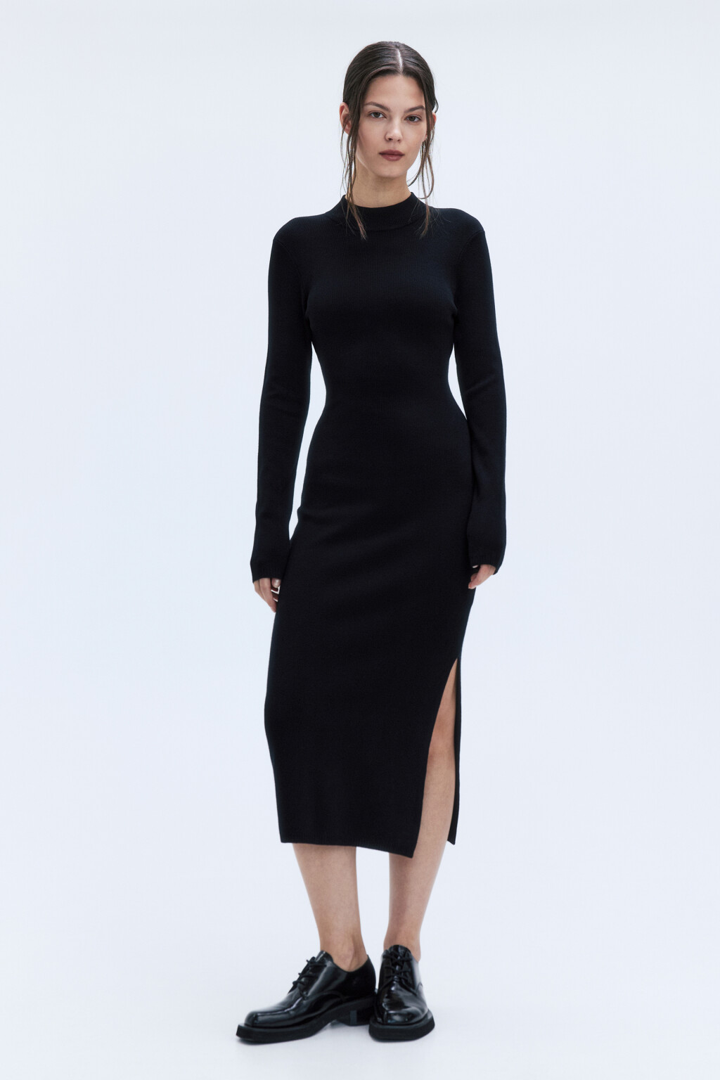 Платье миди вязаное облегающее с разрезом - цвет черный - 3