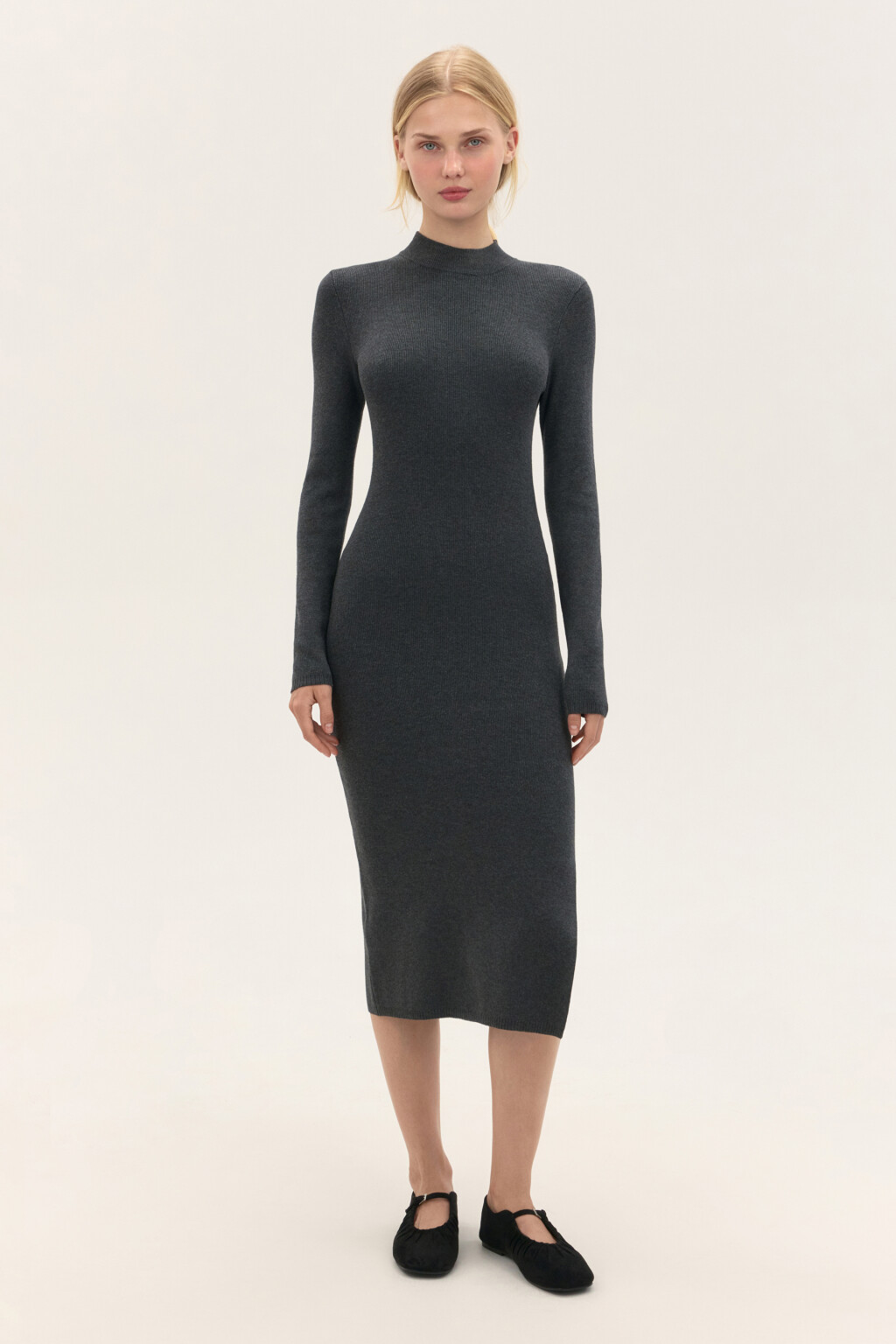 Платье-водолазка миди в рубчик - цвет серый - 2