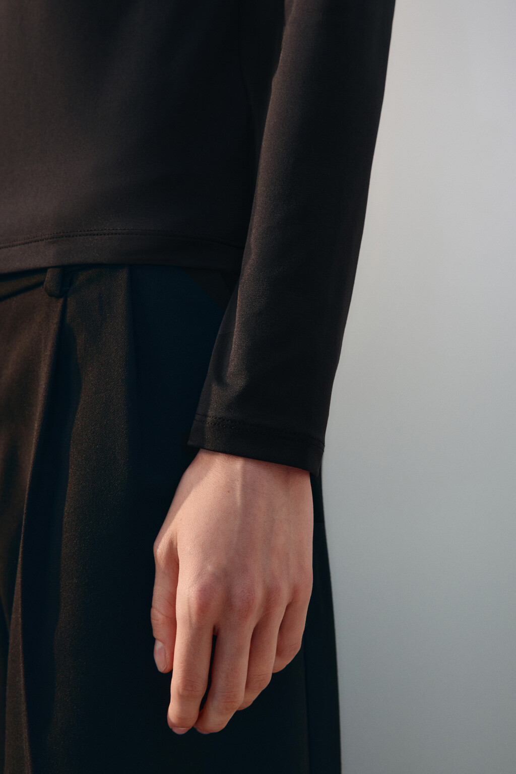 Водолазка гладкая с воротником-стойкой - цвет черный - 6