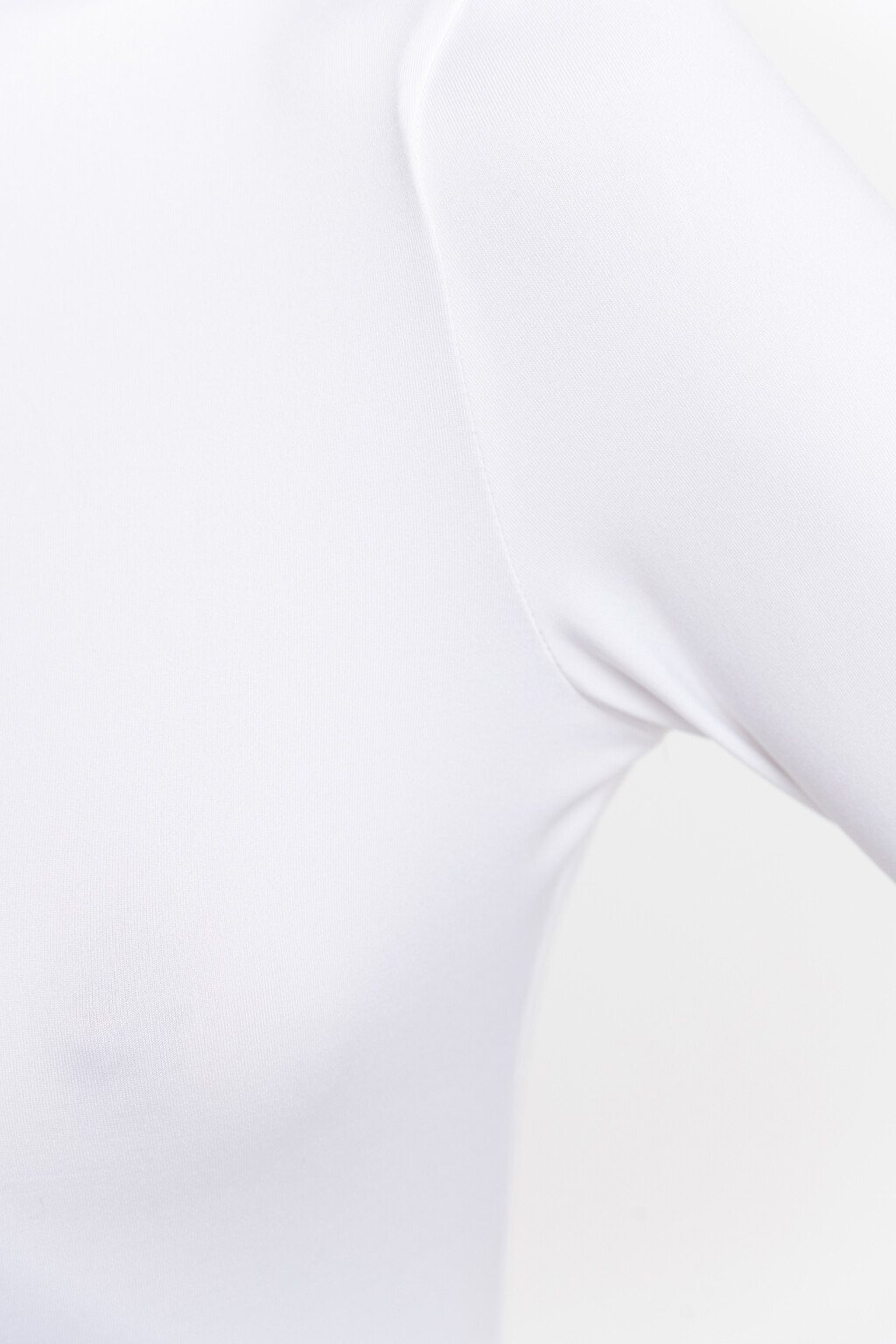 Водолазка базовая из тонкой гладкой ткани - цвет белый - 6
