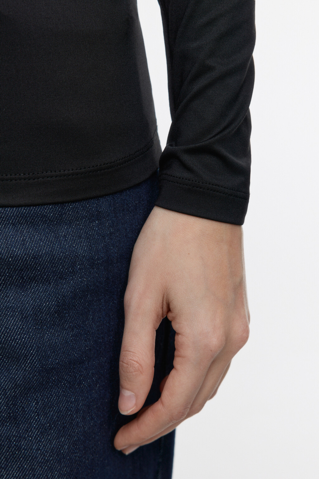 Водолазка LILY гладкая с воротником-гольфом - цвет черный - 8