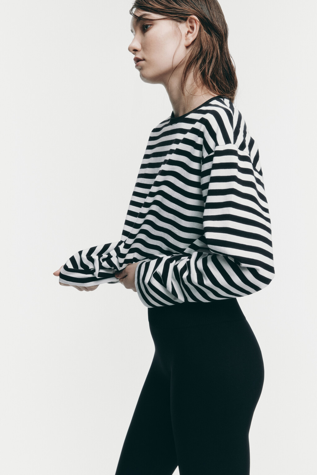 Лонгслив трикотажный в полоску - цвет черный - 1