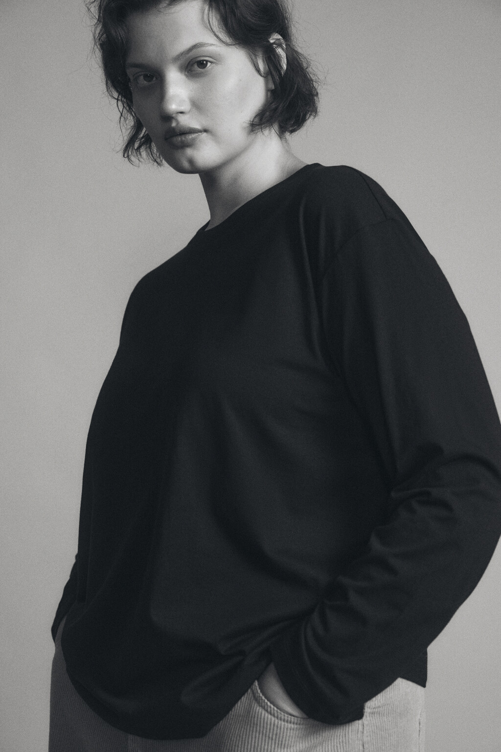 Лонгслив из хлопкового трикотажа - цвет черный - 1